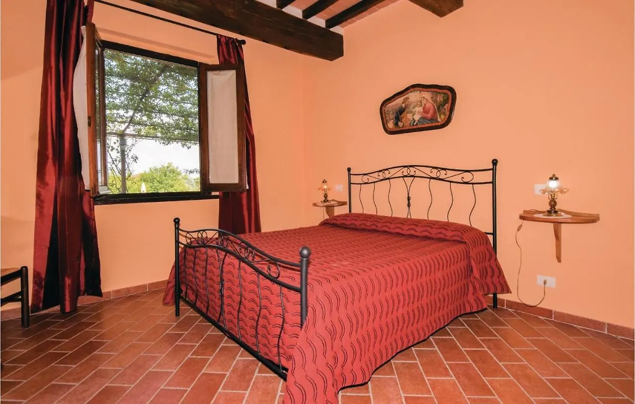 2 Bedroom Awesome Apartment In Cortona Ar איטליה