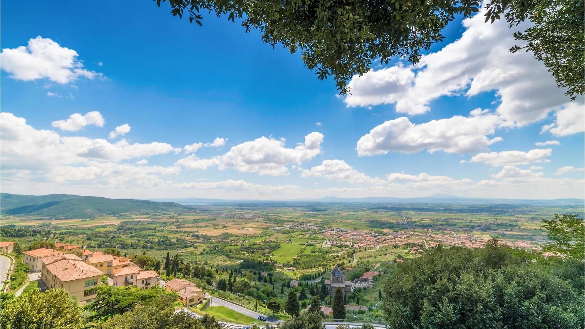 2 Bedroom Awesome Apartment In Cortona Ar 0*,  איטליה